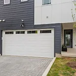 Vibrant Designer House With Roof Deck & Garage Near Dt